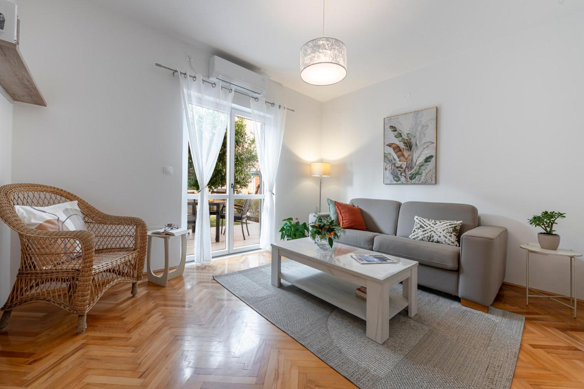 Antares Apartments ツァヴタット エクステリア 写真