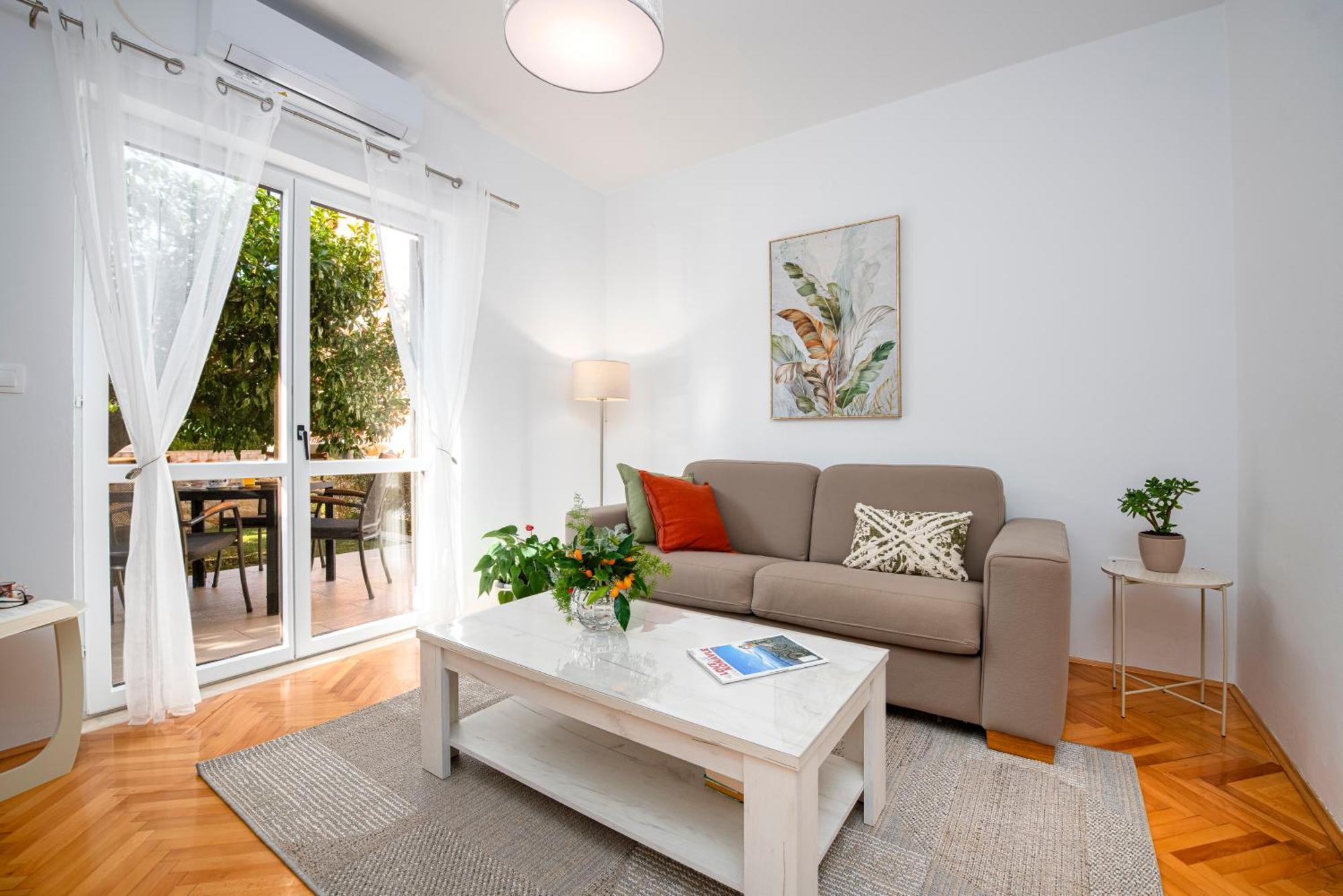Antares Apartments ツァヴタット エクステリア 写真