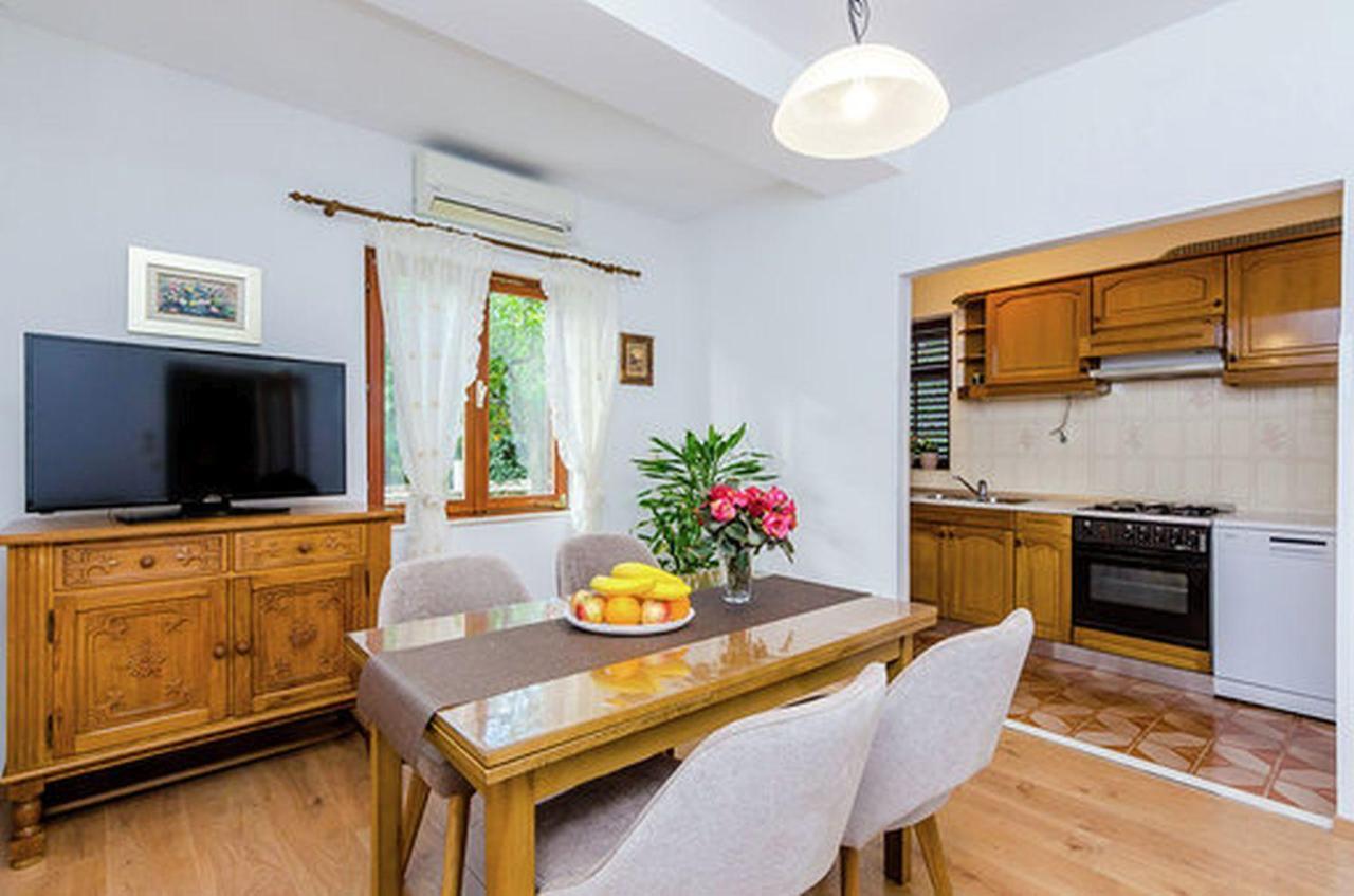 Antares Apartments ツァヴタット エクステリア 写真