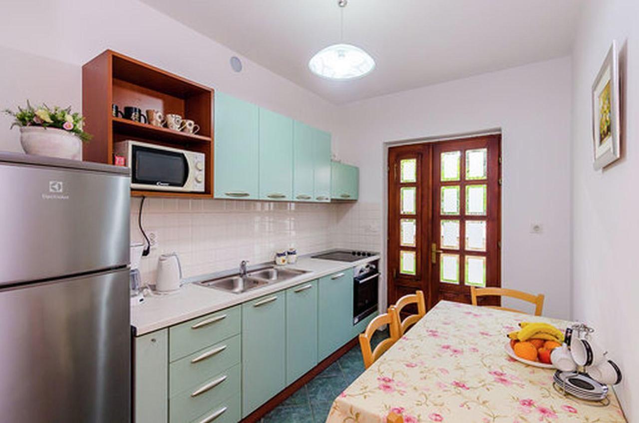 Antares Apartments ツァヴタット エクステリア 写真